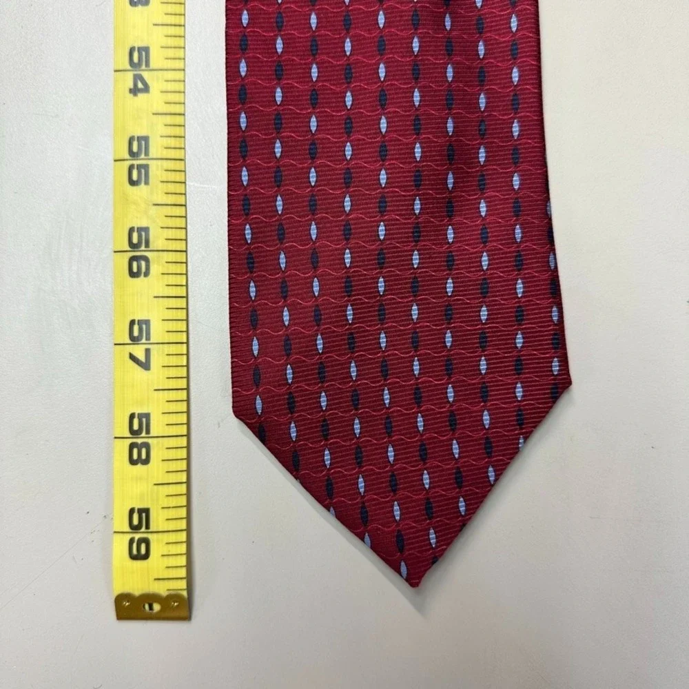 Brooks Basics Mens Silk Tie Red Geometric Oval Pattern Made in USA RN 93452